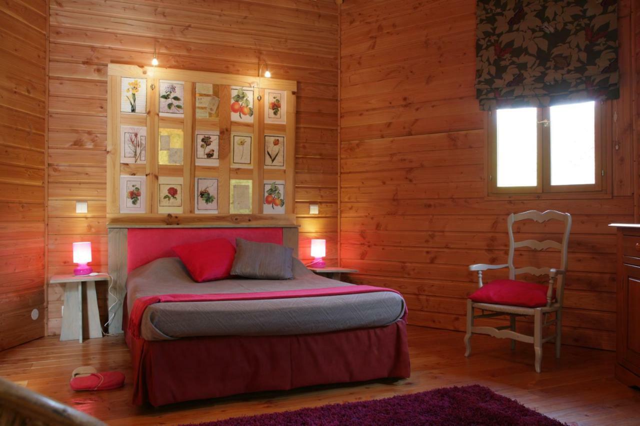 Вилла Le Refuge Des Pots Rouges Cros  Экстерьер фото