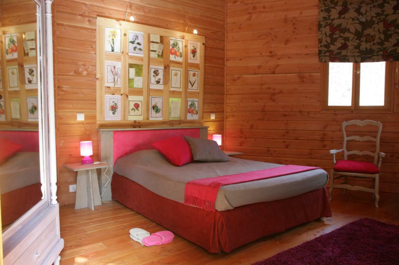 Вилла Le Refuge Des Pots Rouges Cros  Экстерьер фото