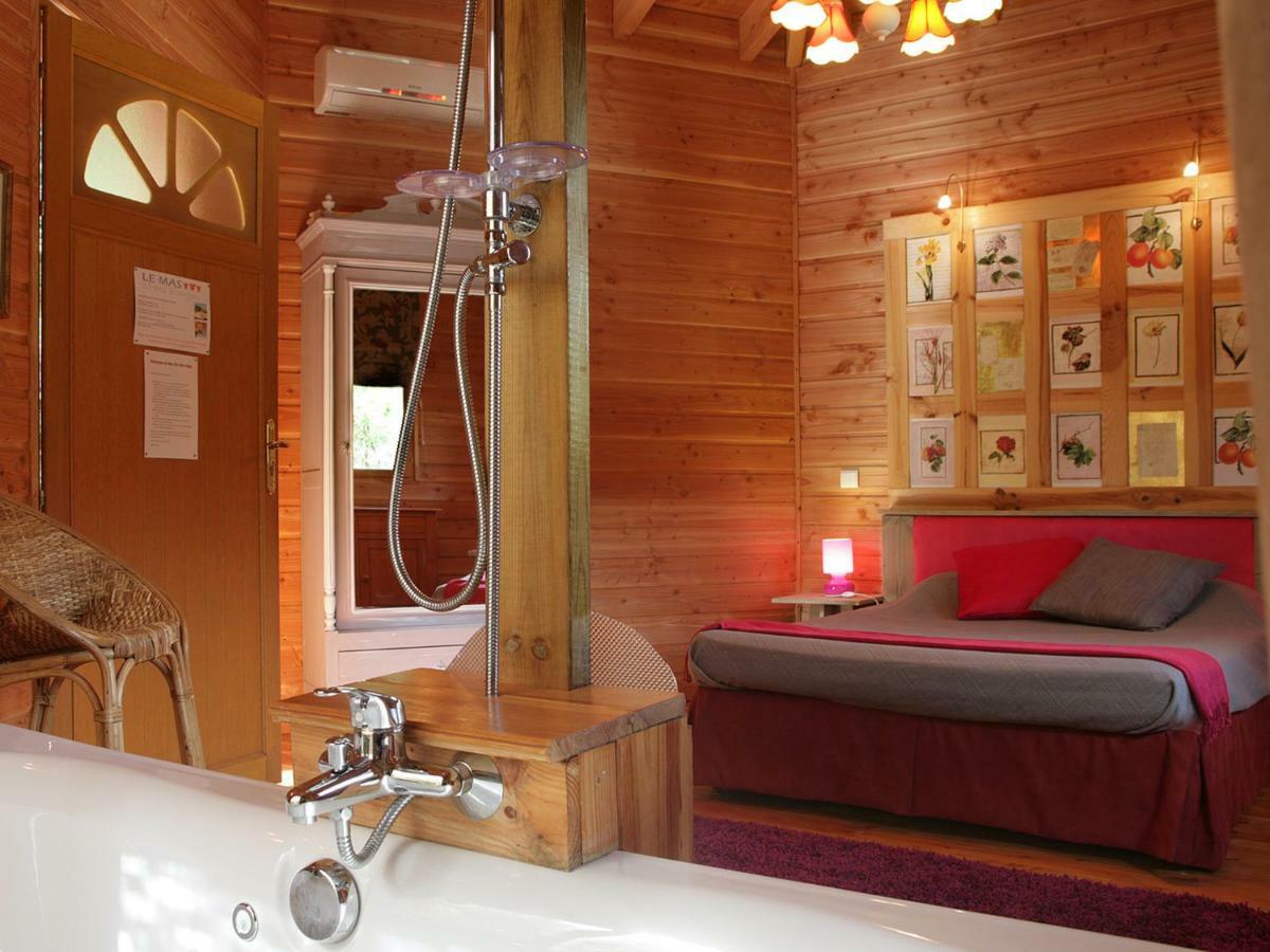 Вилла Le Refuge Des Pots Rouges Cros  Экстерьер фото