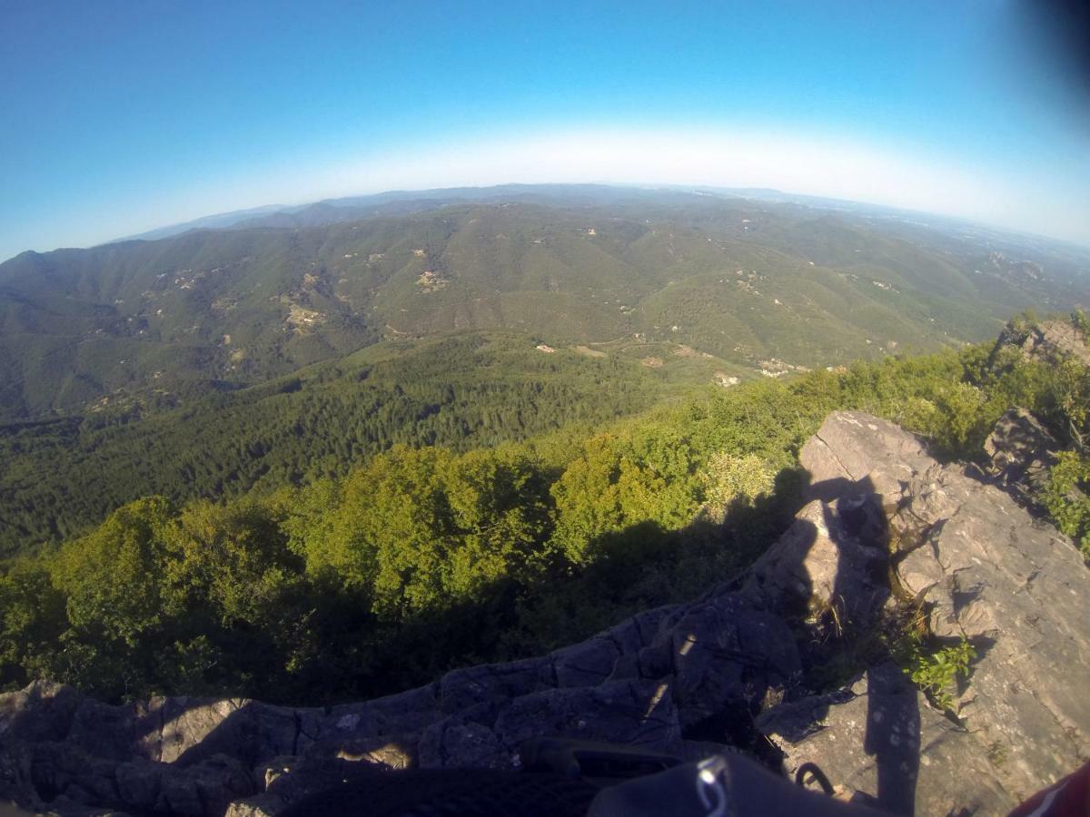 Вилла Le Refuge Des Pots Rouges Cros  Экстерьер фото