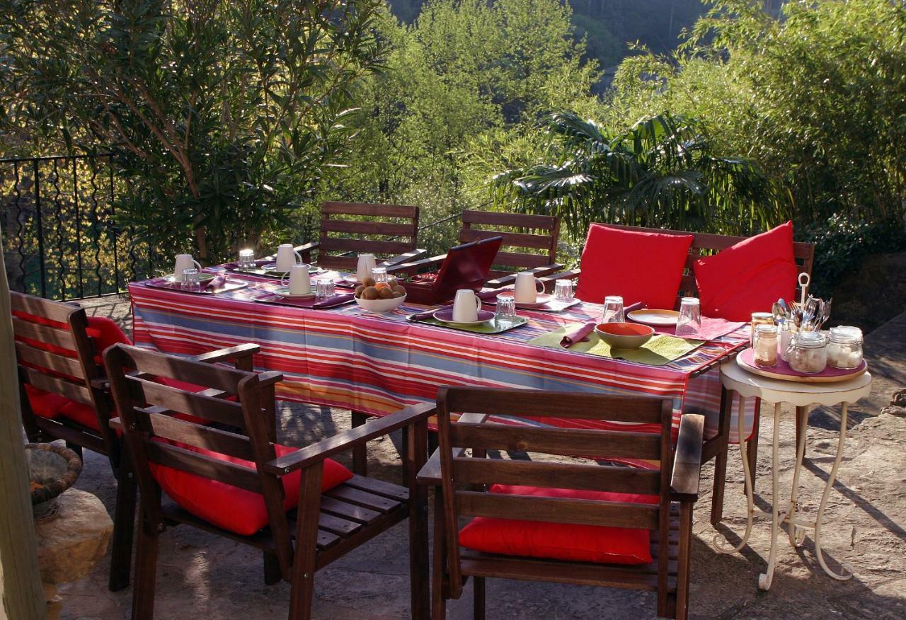 Вилла Le Refuge Des Pots Rouges Cros  Экстерьер фото
